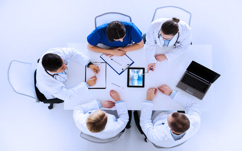 clinica ampliada reuniao medica
