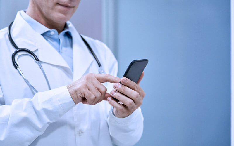 health tech medico e celular