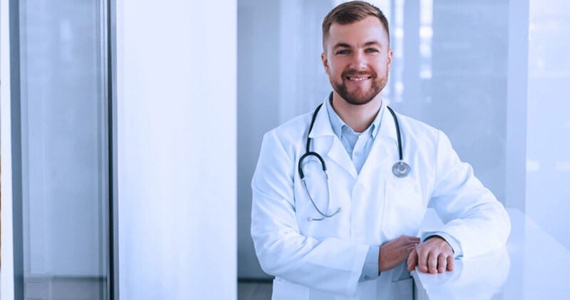 gestao da qualidade em saude equipe medica medico na bancada