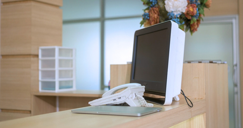 recepcao de clinica computador