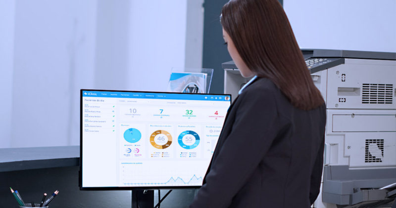 confirmacao de consulta recepcionista com software iclini