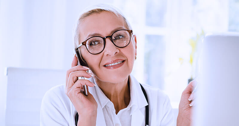 atendimento medico doutora no telefone