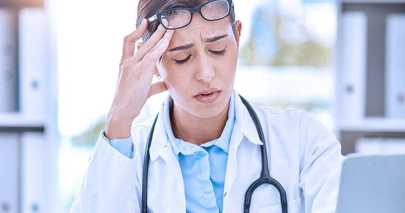 cansaco mental medica com dor de cabeca