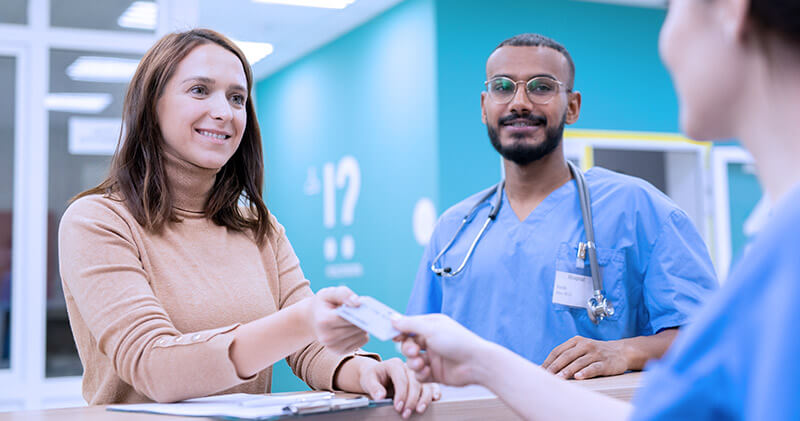 tarefas de uma recepcionista recepcao da clinica