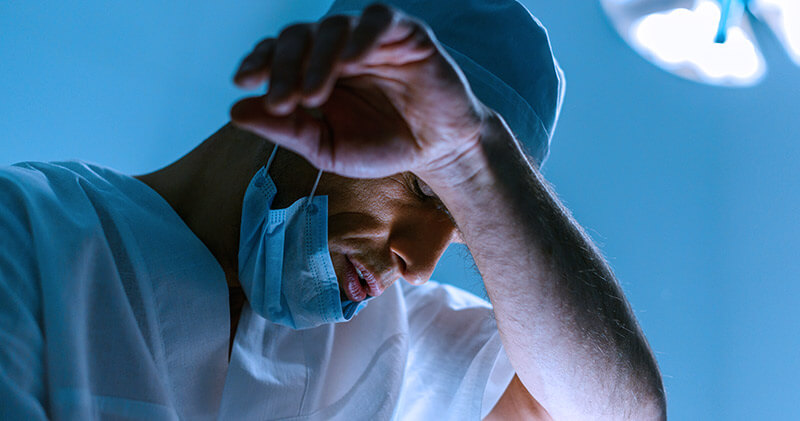 burnout medico no bloco de cirurgia