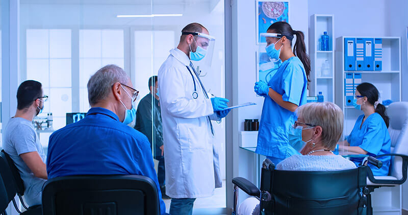 equipe multiprofissional de saude recepcao da clinica