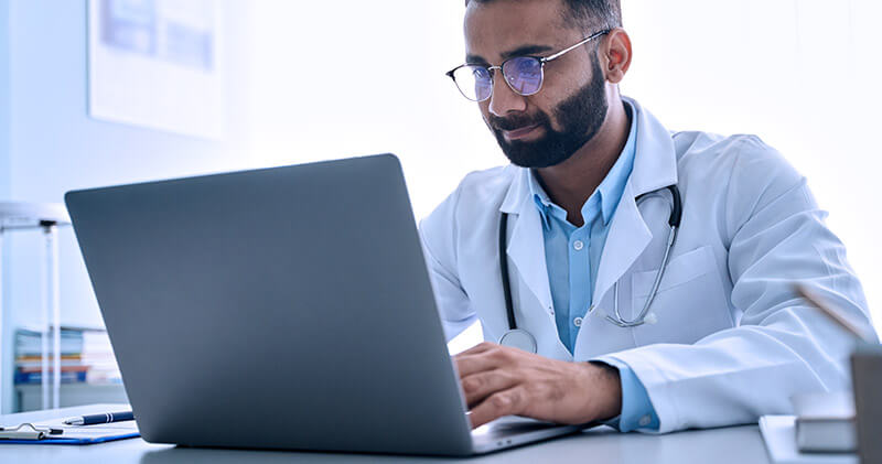 Como funcionam as tributações para médicos e clínicas? 3 tributacao para medicos medico