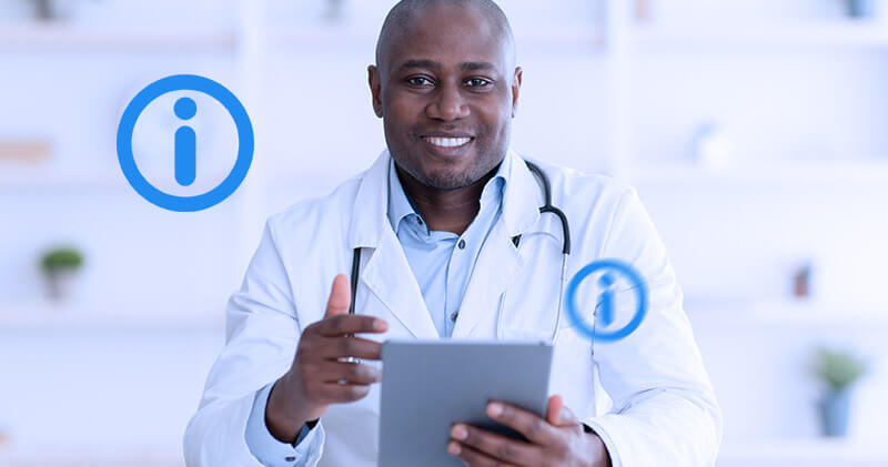 conta poupanca pf e pj medico com tablet na mao