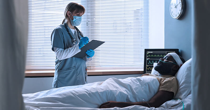 desfecho clinico paciente em observacao