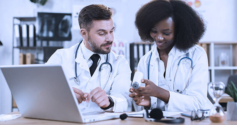 Quais as vantagens da gestão compartilhada em saúde para clínicas médicas? 3 gestao compartilhada em saude profissionais