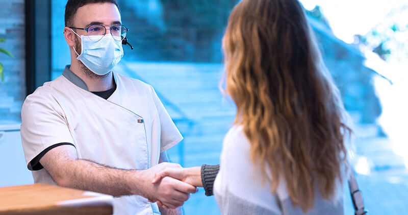 treinamento para recepcionista atendimento