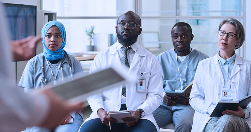 Quando é necessária a formação de uma junta médica? 2 junta medica medicos