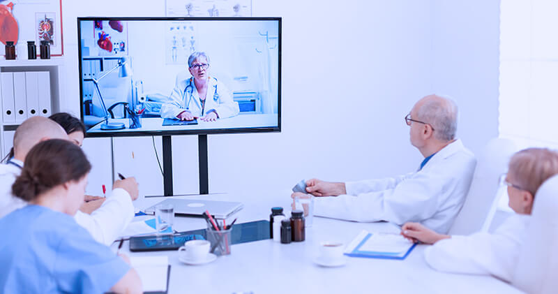 Quando é necessária a formação de uma junta médica? 8 junta medica reuniao