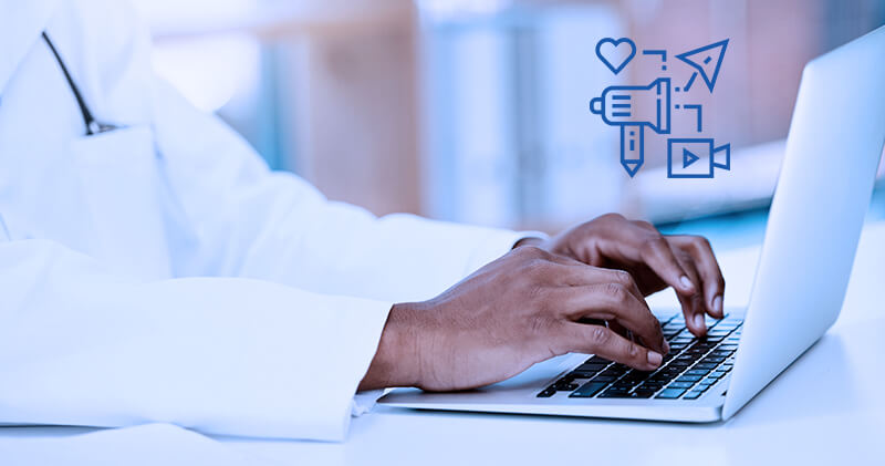 consultorio virtual medico laptop